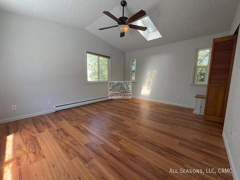 2921 Main St — Photo 11