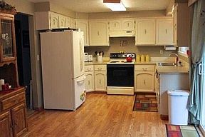 3rd image of 4303 S Kingwood St