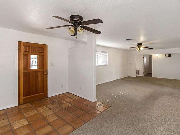 2nd image of 1124 E Manor Dr