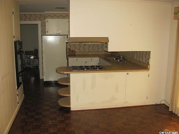 4th image of 1022 N Park Ave
