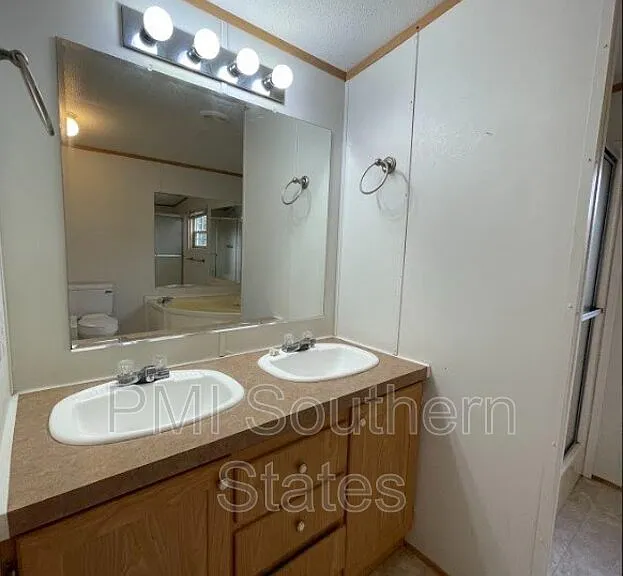 1374 Meadowlark Ln — Photo 8