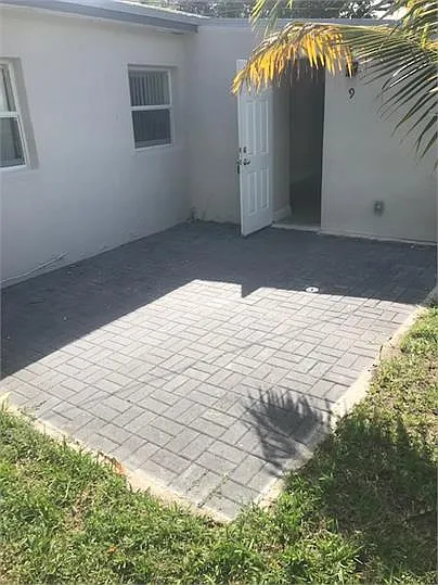 741 Hibiscus Ave — Photo 18