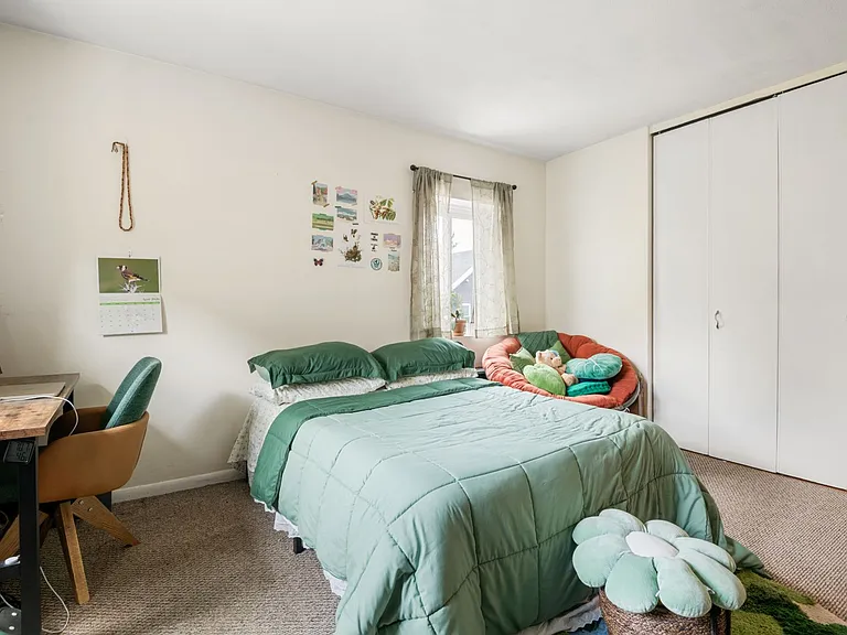 2 Larose Pl #10 — Photo 12