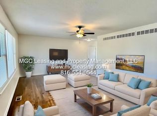 507 SW 1st Ter, Lees Summit, MO 64063