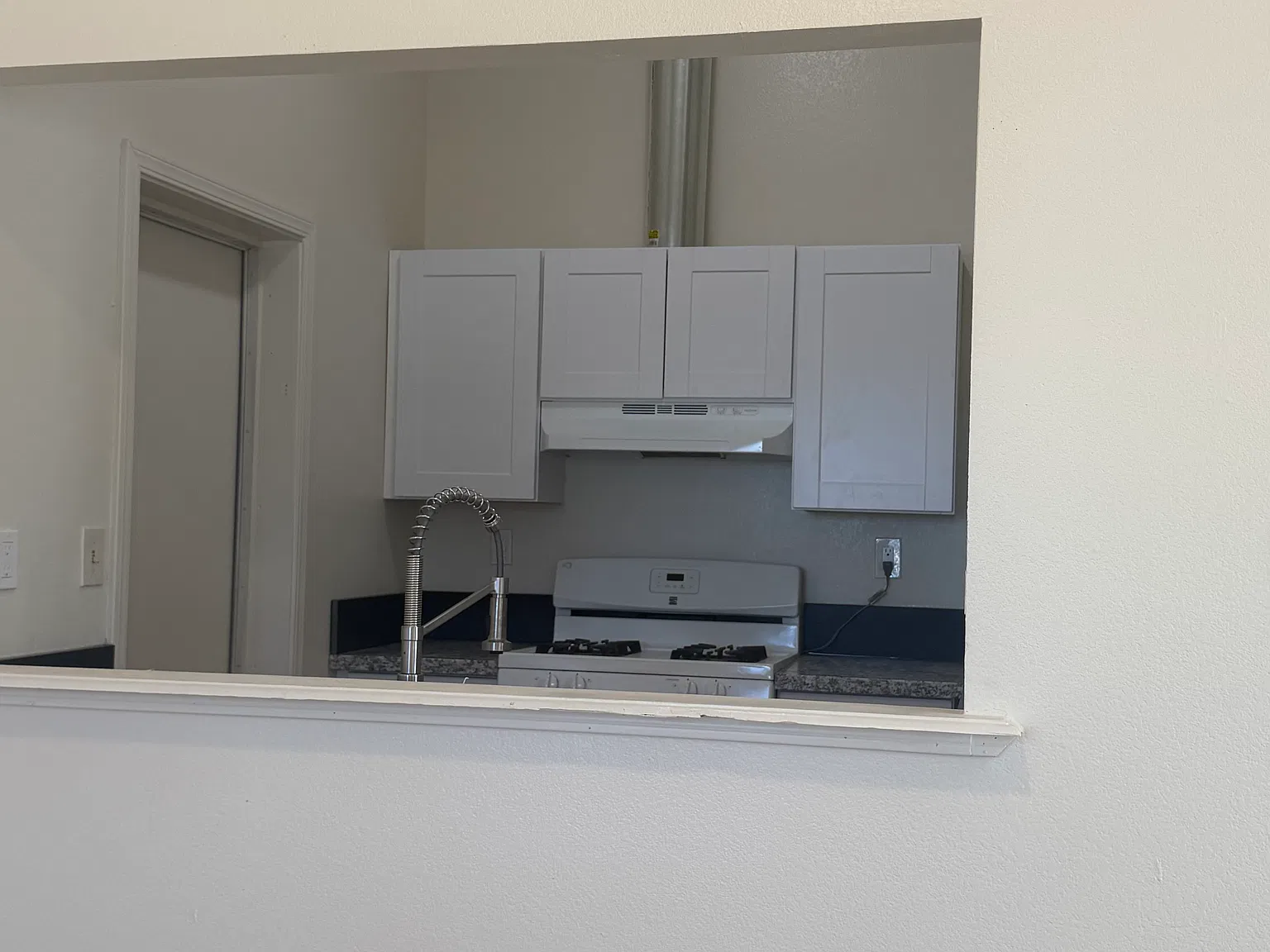 2 bed, $2,900 — Photo 3