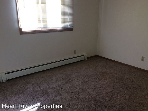 5th image of 1678 Prairie Ave APT 19