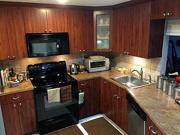 3rd image of 1780 NE 191st St #6132