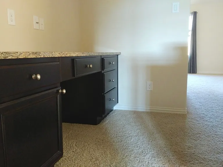 6608 Rutherford Rd — Photo 10