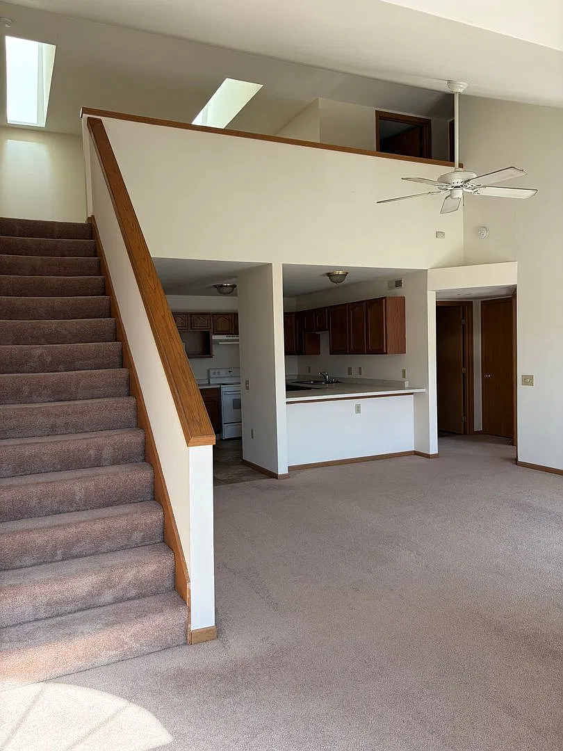 Lewis Townhomes — Photo 3