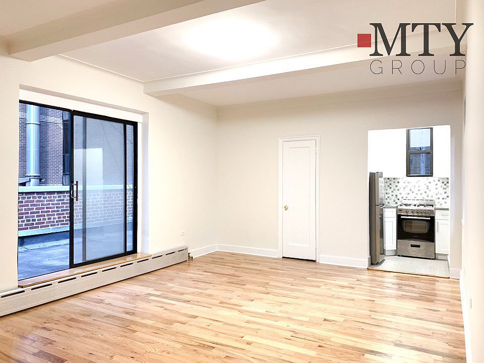 1st image of 155 E 52nd St Ph E