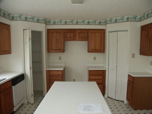 3rd image of 2445 Northem Ct
