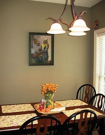 BREAKFAST ROOM
