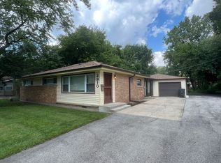 2910 Sussex Ave, Markham, IL 60428