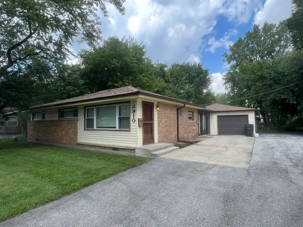 2910 Sussex Ave, Markham, IL 60428