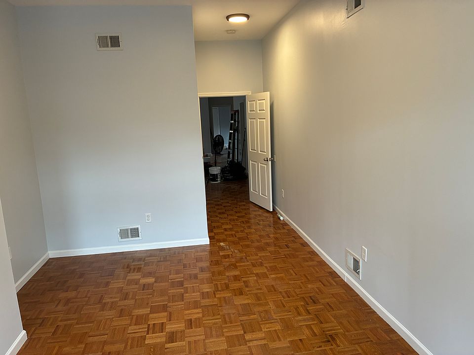 BEDROOM #1