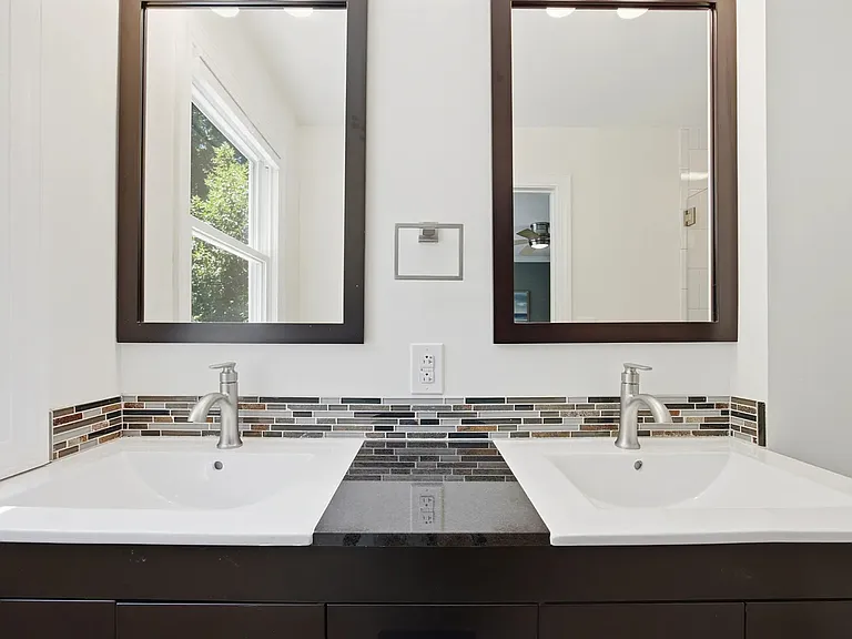 603 N Estes Dr — Photo 6