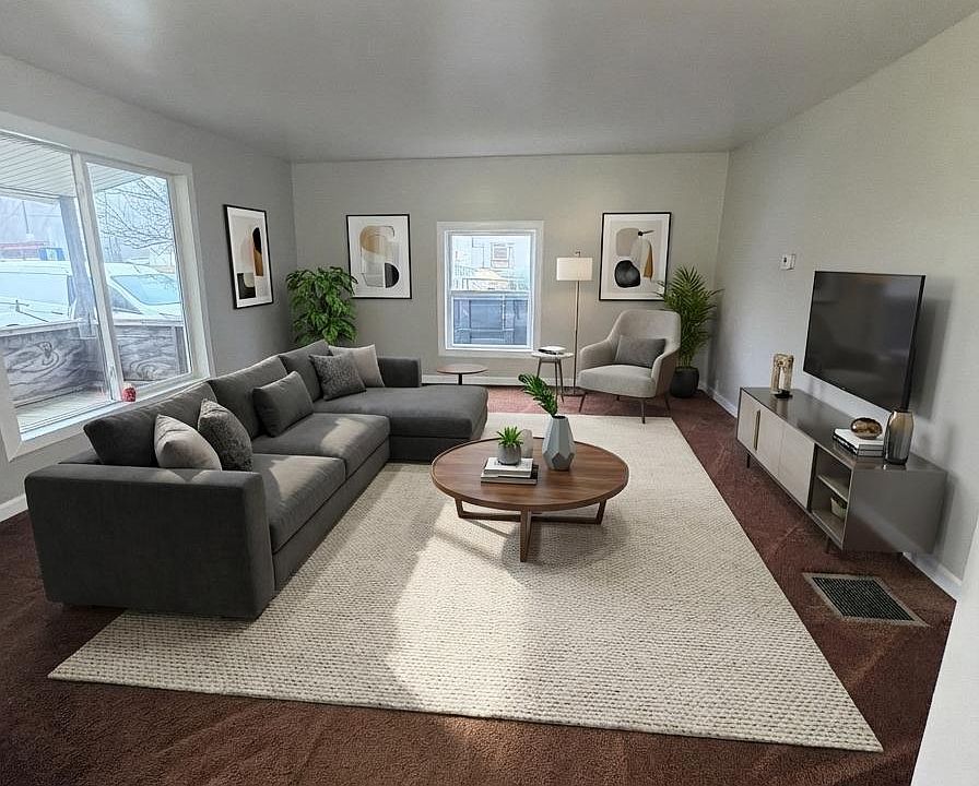1st image of 205 S Broadway St