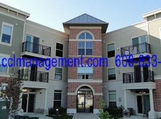 2581 Smiths Xing #305, Sun Prairie, WI 53590