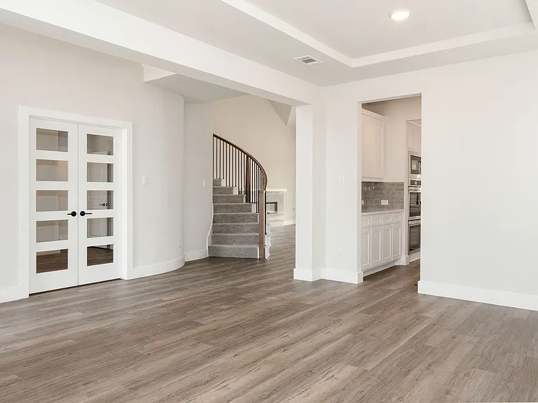 1609 Whisperwood Way — Photo 7