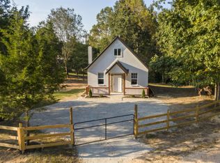 10750 Bear Creek Rd, Bon Aqua, TN 37025