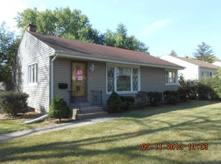 991 E Thacker St, Des Plaines, IL 60016