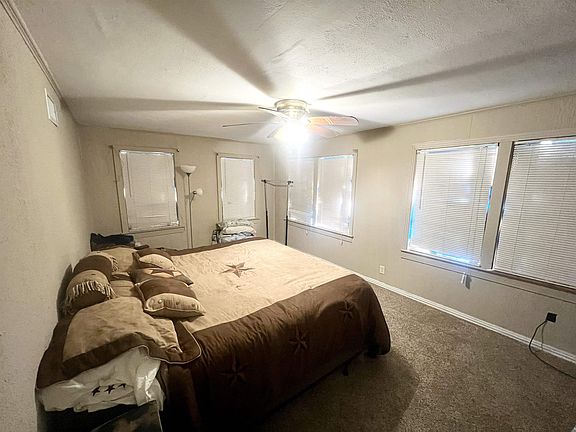 5th image of 3966 Brinkman Dr