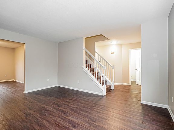 4th image of 22 Liberty Ridge Ave