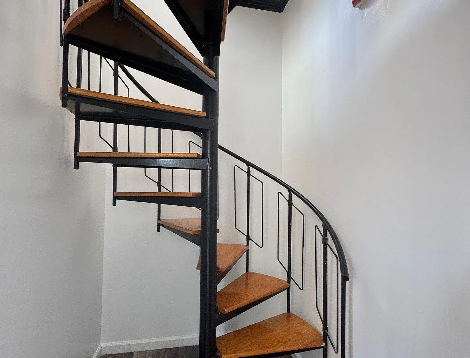 Seville Lofts — Photo 4