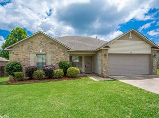 48 Magnolia Dr, Cabot, AR 72023
