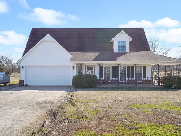 10542 E Sageeyah Rd, Claremore, OK 74017