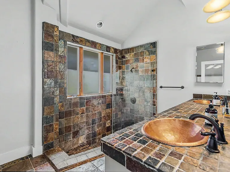 1368 Farnham Rd — Photo 10