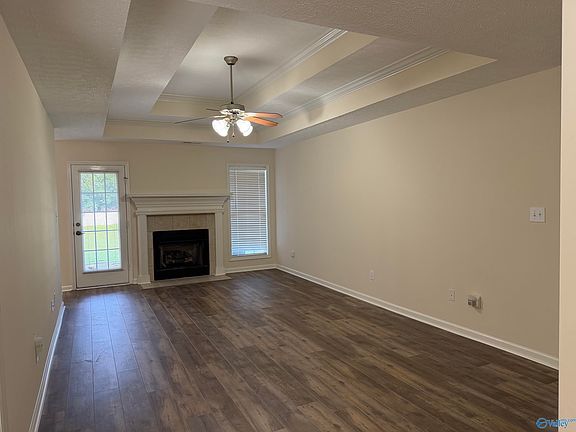 4th image of 18407 Foxford Ln E