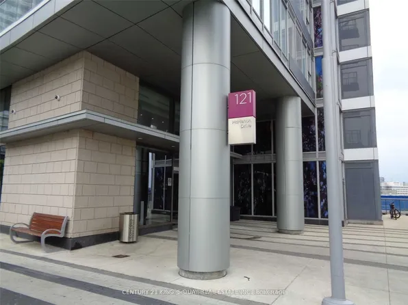 121 McMahon Dr, Toronto, ON