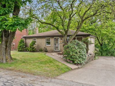943 Rita Dr, Pittsburgh, PA, 15221
