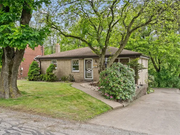 943 Rita Dr, Pittsburgh, PA 15221