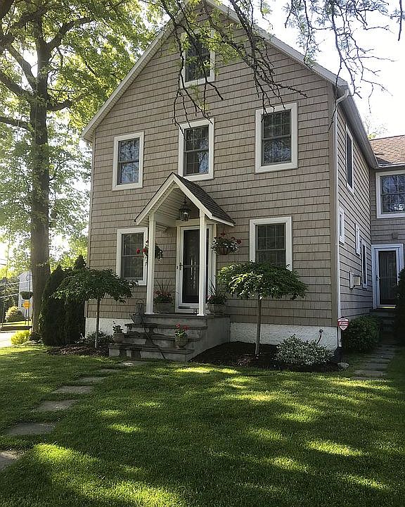 1st image of 14 Woodland Ave