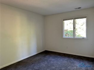 5713 Tibaron Ln APT 204, Toledo, OH 43615