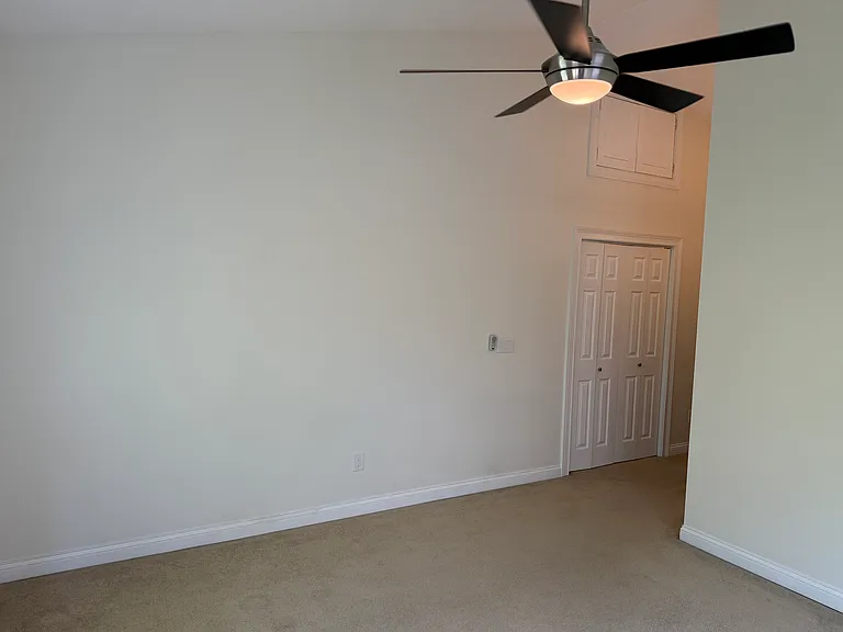 324 Mulberry St — Photo 23