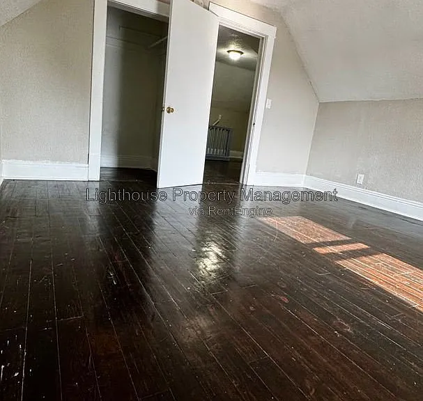 871 Wood St — Photo 12