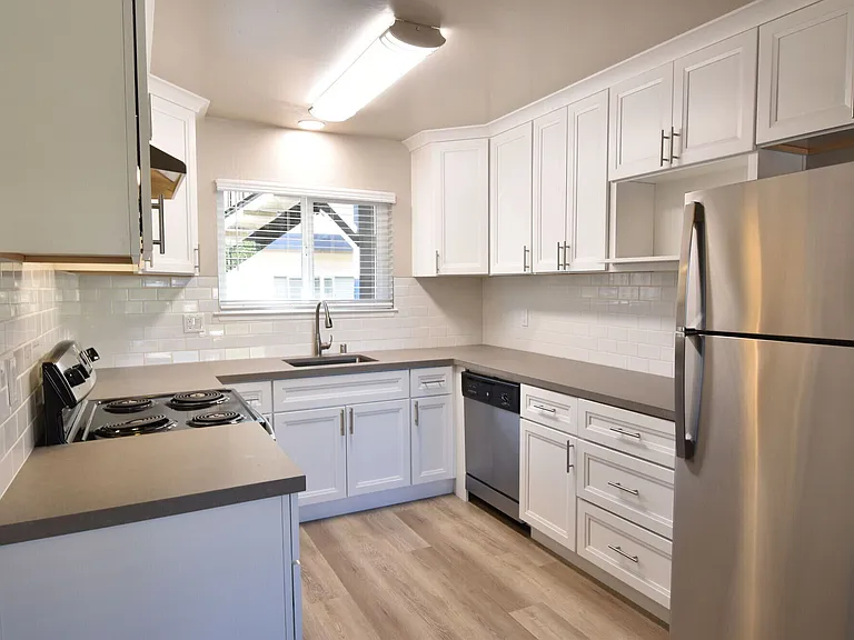 2235 California St — Photo 8