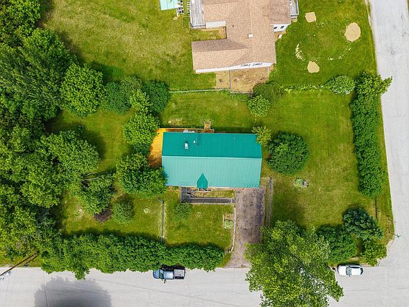 3rd image of 94 Heritage Drive