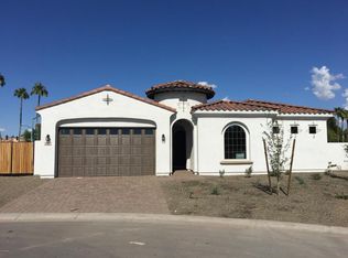 825 S Scallop Dr, Gilbert, AZ 85233
