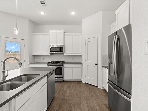 7th image of this home