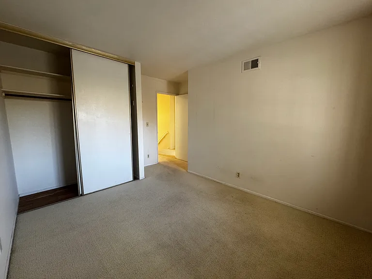10953 Northsky Sq — Photo 6