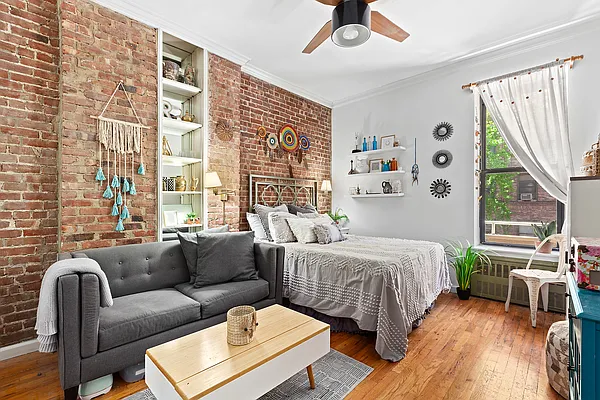 Sold by Compass | media 1