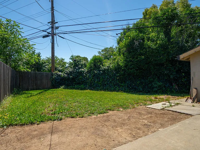 10498 Mills Tower Dr — Photo 6