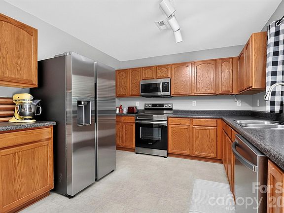 3rd image of 10825 Dry Stone Dr