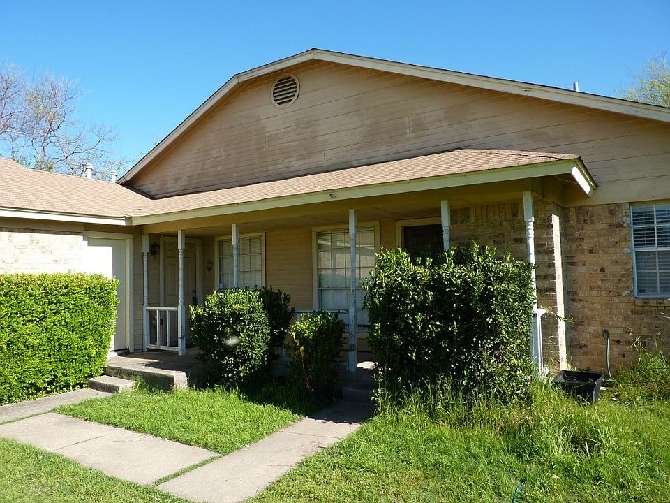 1st image of 2010 Leeann Dr #B