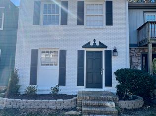 623 Cahaba Manor Ln, Pelham, AL 35124