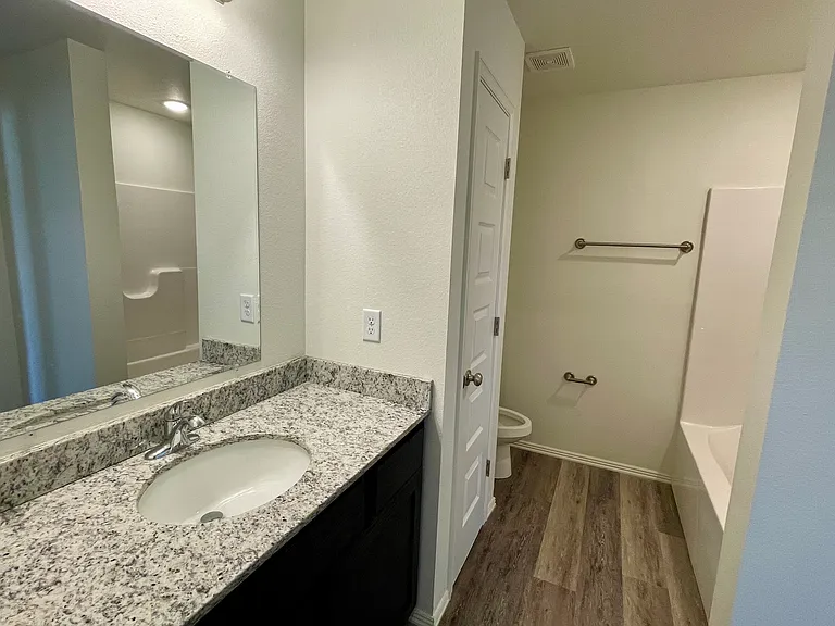 711 S Benchmark Ln — Photo 16